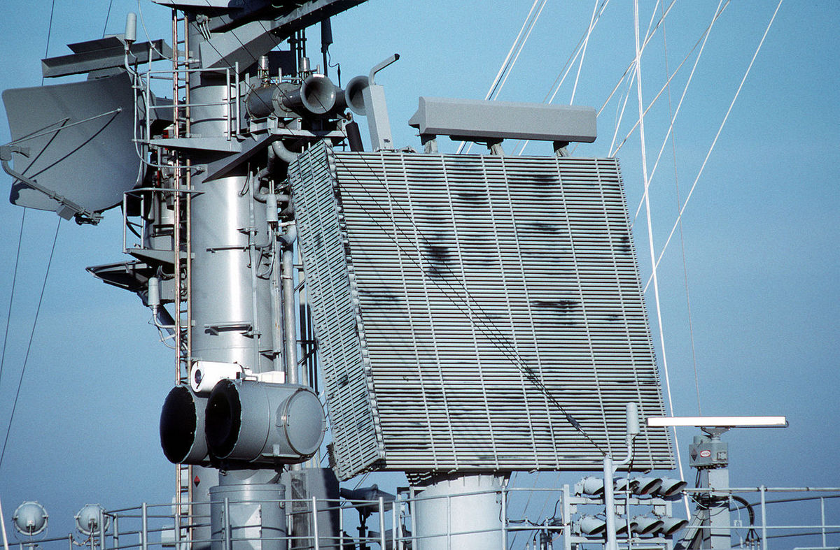 Photo: Antenna on USS Theodore Roosevelt