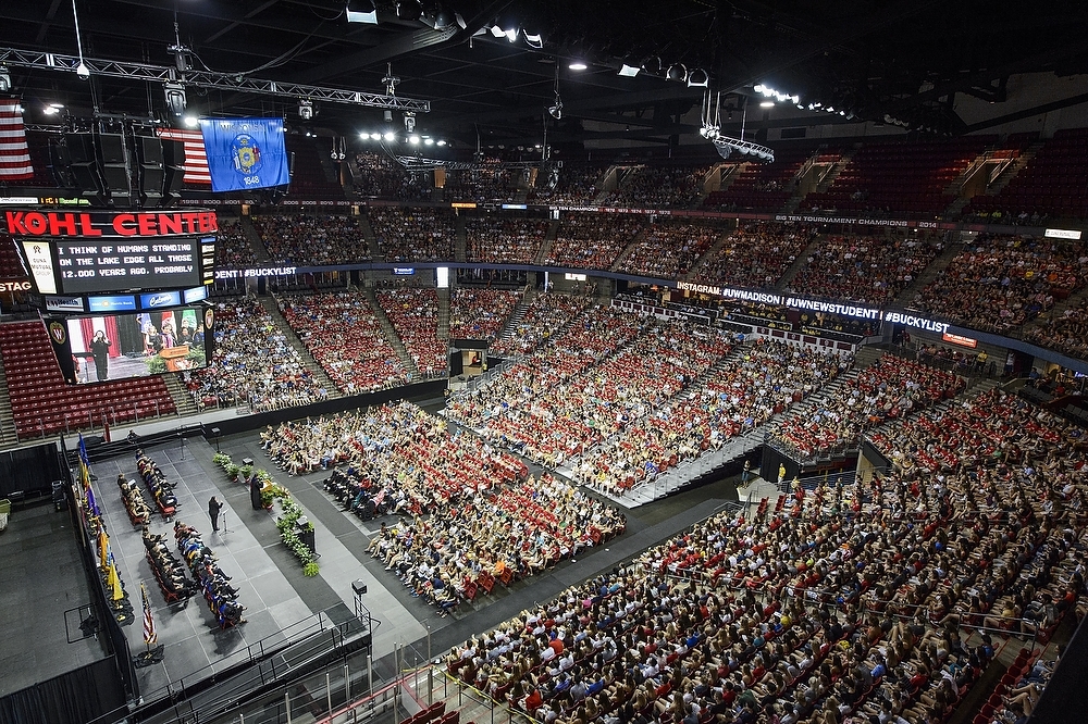 Photo: Wide shot of Kohl Center crowd