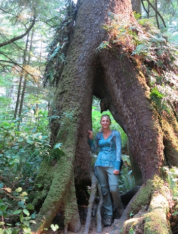 Photo: Catherine Woodward by a tree