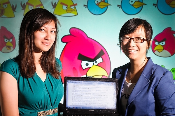 Photo: Anjali Narayan-Chen (left) and Liqi Xu (right) 