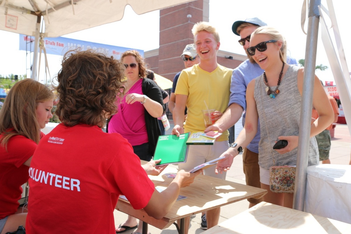 Photo: Students donating school supplies at State Fair