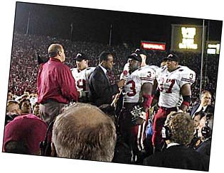 Ron Dayne receiving the MVP award