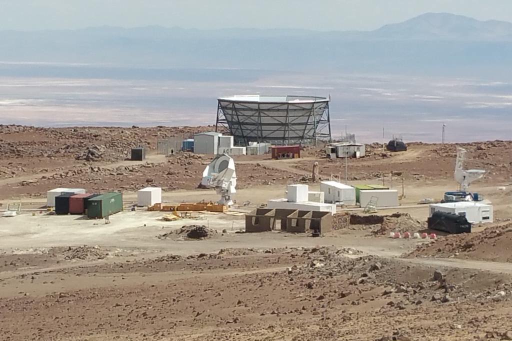 Photo: Atacama Cosmology Telescope