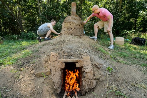 Old Technology Provides Modern Lessons To Archaeology Students