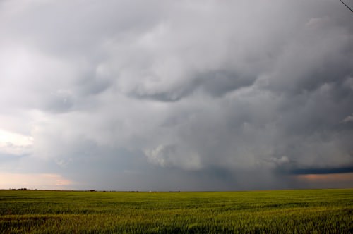 The UW–Madison AERI project could help NWS issue better forecasts about quantity and location of precipitation—information that could have a huge impact for aviation, agriculture, flooding, or anyone who relies on or needs water information. 