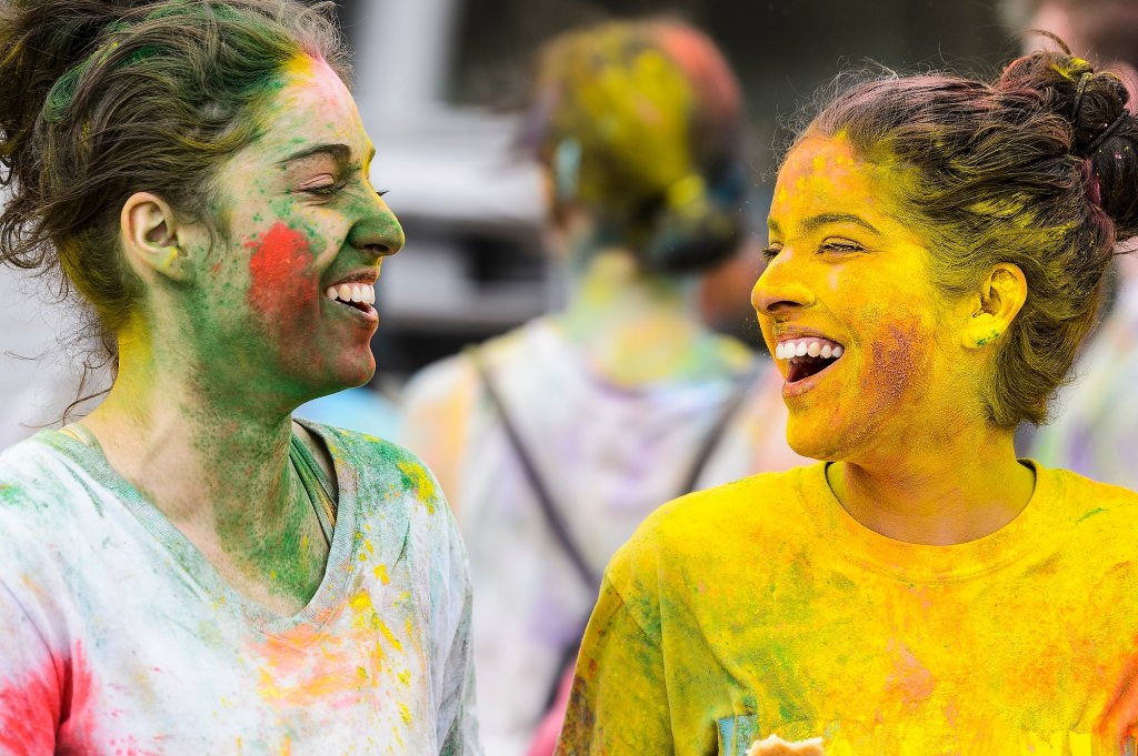 Hundreds of students participate in the spirited Hindu tradition of throwing colored powder during Rang de Madison, a Holi festival of color hosted by the Madison Hindu Students Association outside of Dejope Residence Hall at the University of Wisconsin-Madison on April 15, 2017. The event, which celebrates the arrival of spring and victory of good over evil, was held in collaboration with UW-Madison's India Students Association and Indian Graduate Students Association. (Photo by Jeff Miller/UW-Madison)