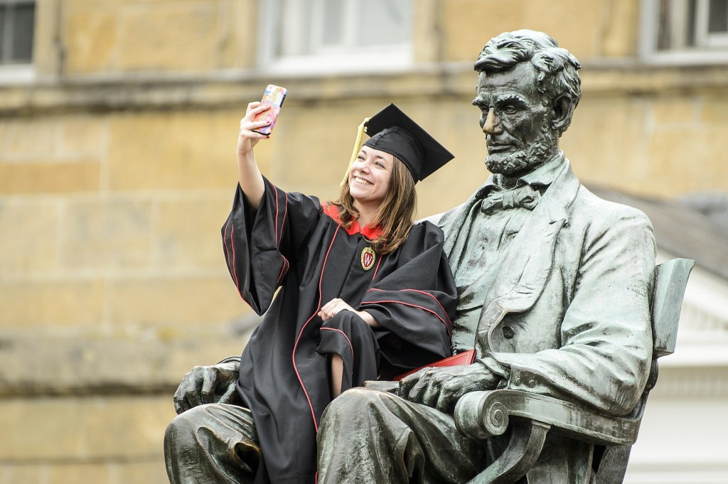 Sarah Hodapp snaps a selfie with Abe.