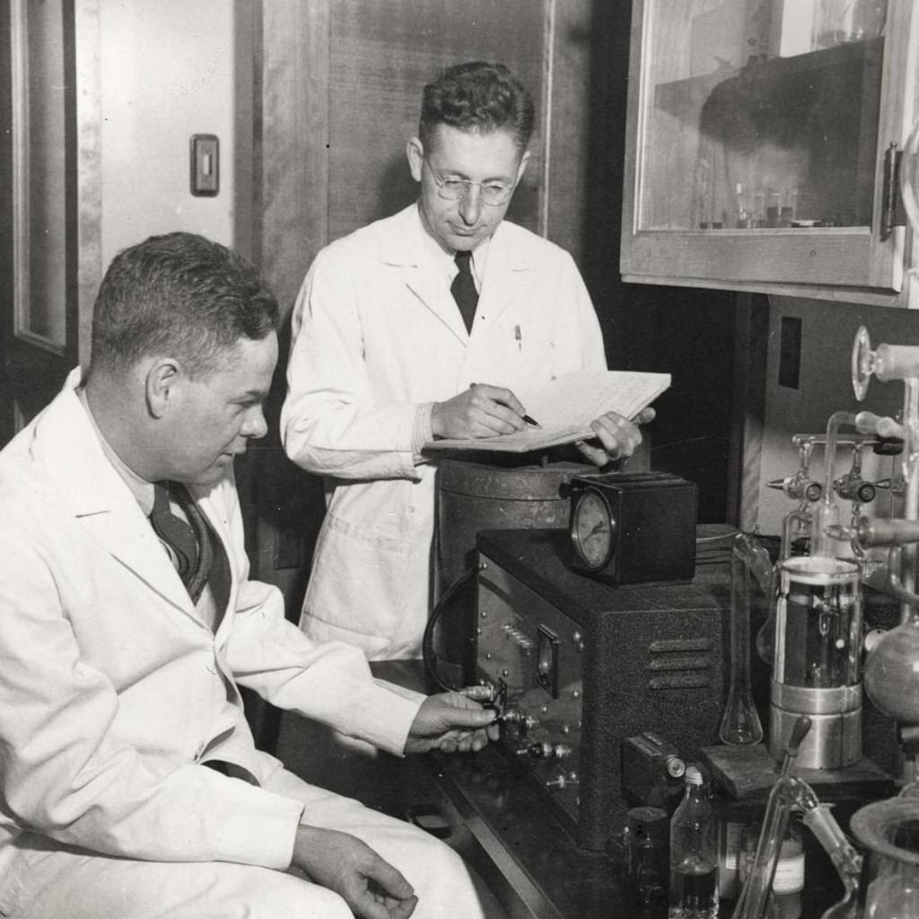 Photo: Robert Burris and Perry Wilson in lab