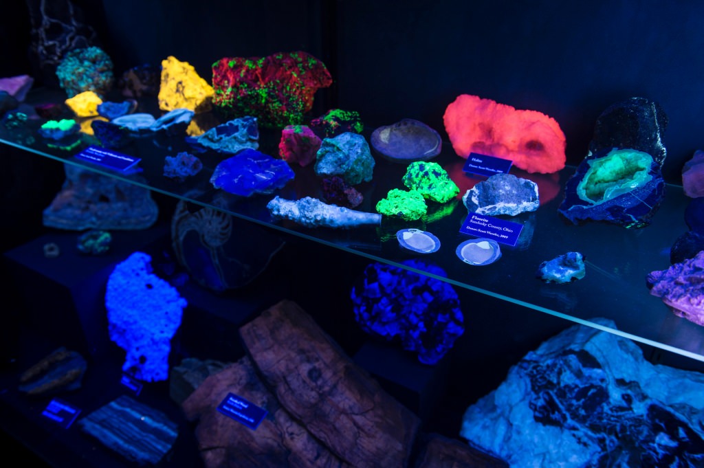 Photo: Rocks illuminated in different colors 