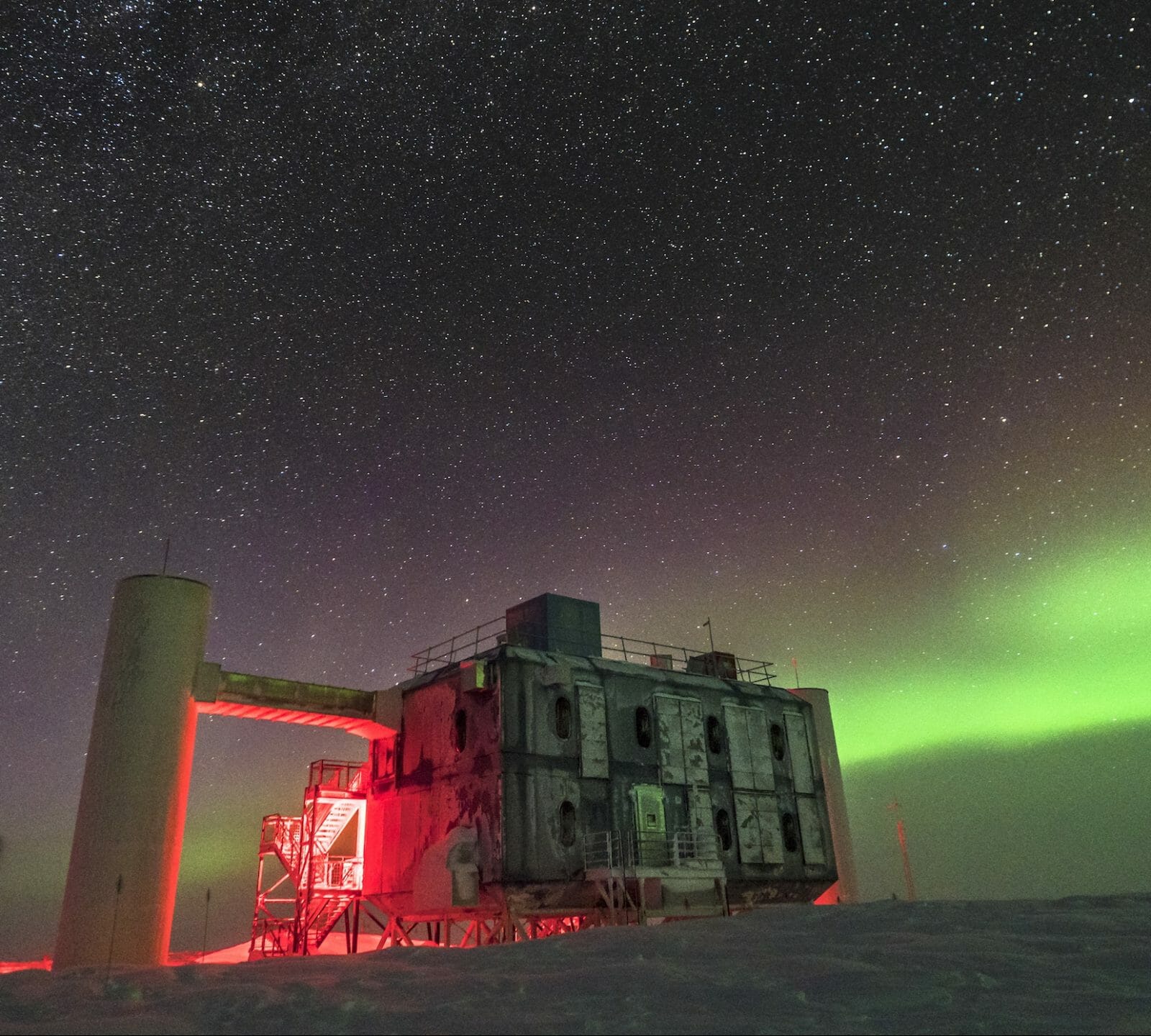 IceCube lab at the South Pole