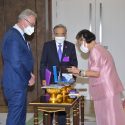 WIPAC interim director Jim Madsen, left, presents IceCube gifts to Her Royal Highness Princess Maha Chakri Sirindhorn while Professor Pairash Thajchayapong and a royal attendant look on. 