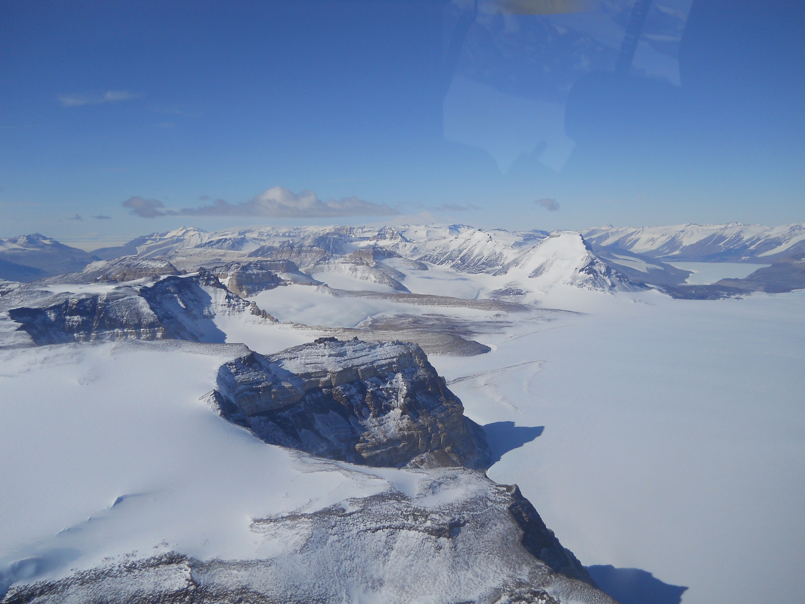 Antarctica’s ancient ice sheets foreshadow dynamic changes in Earth’s ...