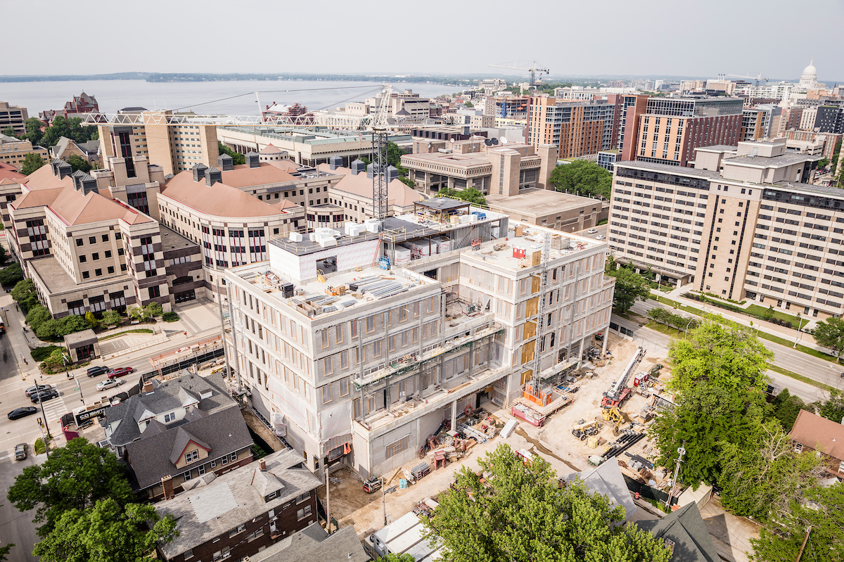A building under construction, seen from above.
