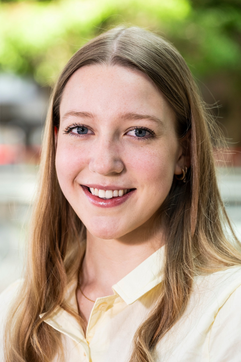 Portrait photo of Eva Stafne