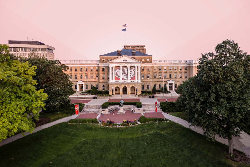 UW rises to 8th among publics, 34th overall, in U.S. News rankings